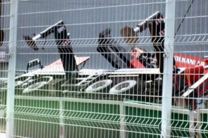 Bursa’da fabrika bahçesindeki vinç devrildi: 1 ölü, 2 yaralı