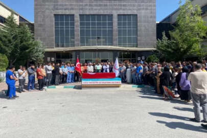 Bisikletiyle işe giderken kamyonetin çarptığı hemşire, hayatını kaybetti (2)