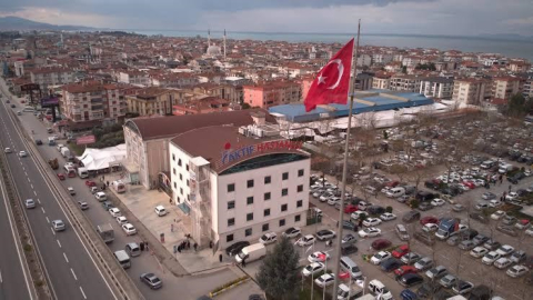 Yalova'da 'deprem raporu' eksik çıkan özel hastanenin faaliyeti geçici olarak durduruldu