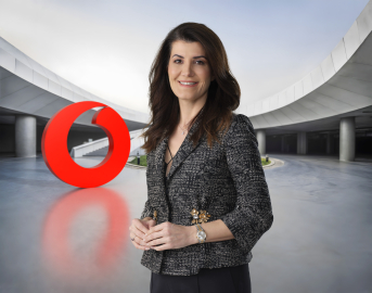 Vodafone Business, PizzaLazza ve Saloon Burger'in teknoloji çözüm ortağı oldu