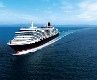 İngiliz Cunard Line'ın ünlü gemisi Queen Victoria, İstanbul'da