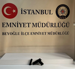 İstanbul - Beyoğlu'nda eğlence mekanına girmesini engelleyen kuzenini vurdu; kurşun ensesine isabet etti ölümden döndü