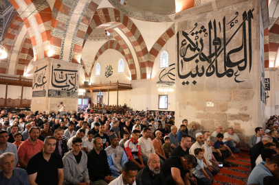 Edirne'de bayram namazında Eski Cami doldu