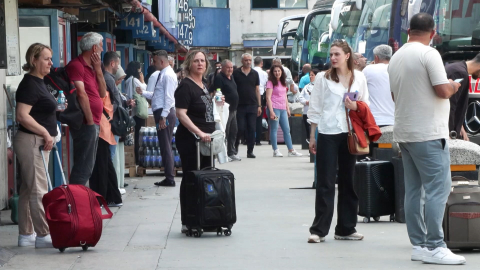 İstanbul- 15 Temmuz Demokrasi Otogarı'nda bayram hareketliliği