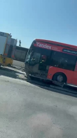 İstanbul- Arızalı metrobüsü çeken vinç kaza yaptı: 2 yaralı / Ek bilgi ve görüntüyle geniş haber