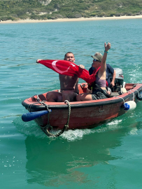 İzmir - Otizmli ultra maraton yüzücüsü Tuna, Manş Denizi'ni geçti (2) /Video eklendi