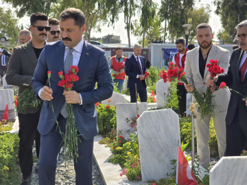 Hatay'da Kurban Bayramı arifesinde şehitlikler ziyaret edildi