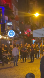 İstanbul- Beşiktaş'ta döner bıçağıyla kendisine zarar verdi; çevredekileri tehdit etti