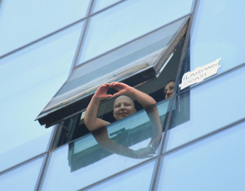 İzmir’de balonlar kanser tedavisi gören çocuklar için uçuruldu / Ek fotoğraflar