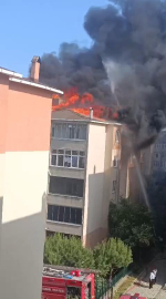 İstanbul - Silivri'de 5 katlı binanın çatısında yangın / Ek görüntü - Geniş haber