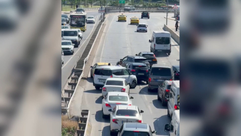 İstanbul - Beykoz’da seyir halindeyken fenalaşan sürücü otomobilinde kilitli kaldı