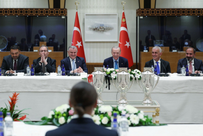 Cumhurbaşkanı Erdoğan, Süper Lig'e yükselen 3 kulübün heyetlerini kabul etti