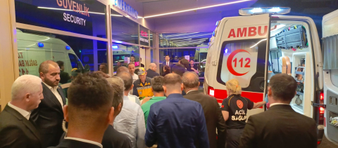 İstanbul- Muğla'da deniz kazası geçirerek yaralanan Hasan Basri Yalçın, İstanbul'da tedaviye alındı
