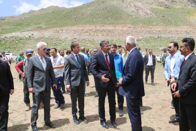 Bakan Ersoy: Terörsüz Türkiye ülkemizin önüne yepyeni kapılar açacak (2)