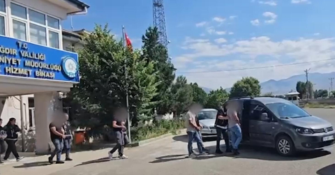 Iğdır'da nitelikli dolandırıcılık operasyonu; 5 tutuklama