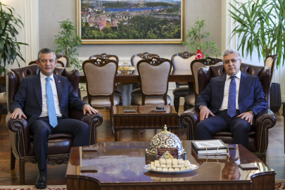 Özgür Özel, Yargıtay Cumhuriyet Başsavcısı Şentürk’ü ziyaret etti