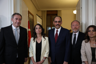 MİT Başkanı Kalın, TBMM'de AK Parti'yi ziyaret etti (2)