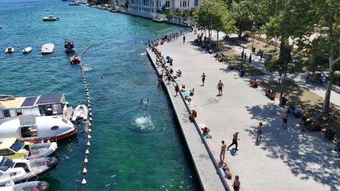 İstanbul - İstanbul'da sıcak havadan bunalanlar boğazda serinledi
