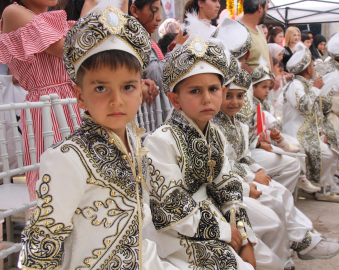 Sivas'ta 'hayır şartı' gereği sünnet şöleni