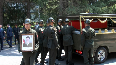 İstanbul- Hatay'da şehit olan muhafız er Hayrullah Hamit Karaman son yolculuğuna uğurlandı / Geniş haber
