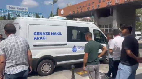 İstanbul- Kuzey Marmara Otoyolu'ndaki otobüs kazası: Ölen 3 kişinin cenazesi Adli Tıp Kurumu'nda / Ölenin fotoğrafıyla