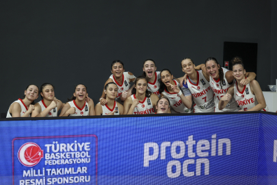 16 Yaş Altı Kız Milli Basketbol Takımı, yarı finale yükseldi