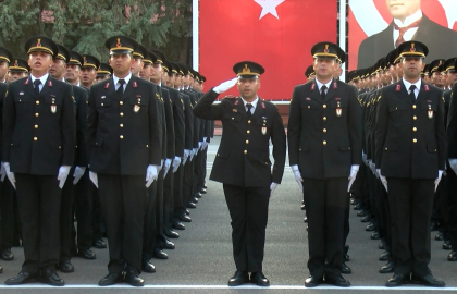 Işıklar Askeri Lisesi’nden mezun olan astsubaylar için mezuniyet töreni