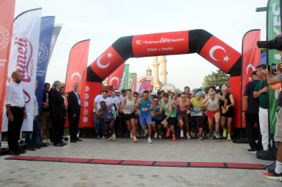 Uluslararası Edirne Maratonu renkli görüntülere ev sahipliği yaptı