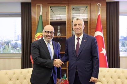 Bakan Bolat, Portekizli Bakan Miguel Pinto Luz ile görüştü