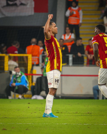 Göztepe'de Juan kendine geldi
