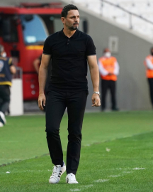 Hesap.com Antalyaspor'un yeni hocası Erol Bulut oldu
