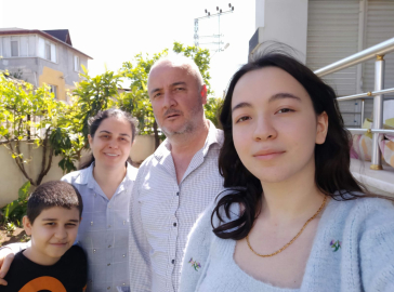 Depremde ölen Ece'nin hayalini kurduğu kütüphane açıldı
