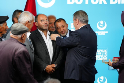Aksaray Demirci Belediyesi’nden Büyük Birlik Partisi’ne 917 kişi katıldı