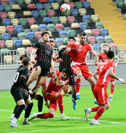 Balıkesirspor puanı kurtardı