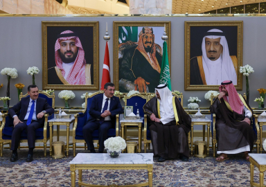 Cumhurbaşkanı Yardımcısı Yılmaz, Suudi Arabistan'a gidiyor (2)