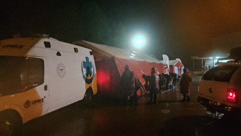 Balıkesir Sındırgı'da 6.1 büyüklüğünde deprem (18)