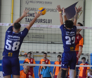 Yenişehir Belediyespor yenilmez olarak liderliğe oynuyor