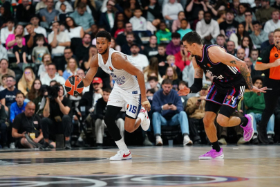 Paris Basketball - Anadolu Efes: 80-90