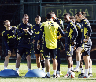 Fenerbahçe'de Beşiktaş derbisinin hazırlıkları başladı