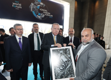 İstanbul - Cumhurbaşkanı Erdoğan TRT World Forum 2025'in açılış programında konuştu - 2 / Ek fotoğraflarla