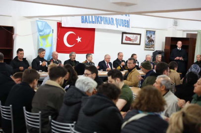 Bakan Güler, Şehit Pilot Cüneyt Kandemir’in evine taziye ziyaretinde bulundu