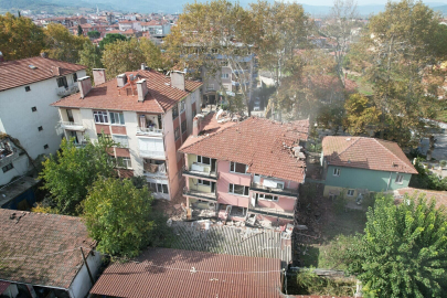 'Sındırgı'da hasarın büyümesinde zemin koşulları ve yapı tipi belirleyici oldu'