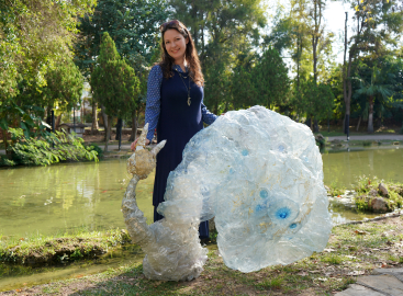 Atıkları güzelliğe dönüştürüyor