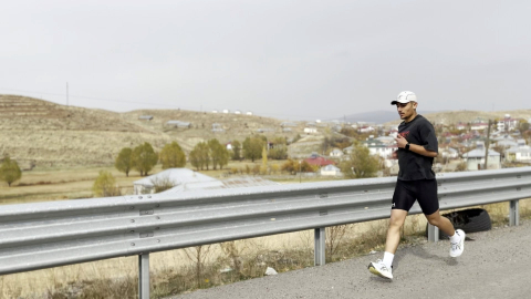 Amerikalı sporcuyu örnek alıp kilometrelerce koşuyor; hedefi Türkiye’yi temsil etmek
