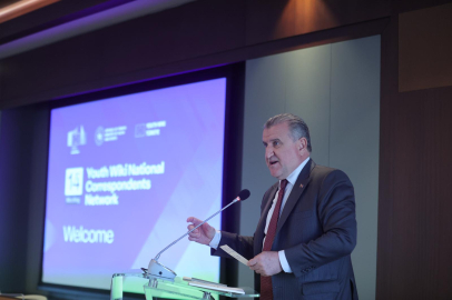 Bakan Bak: Gençlerin karar alma süreçlerine katılımı, ana önceliklerimizdendir