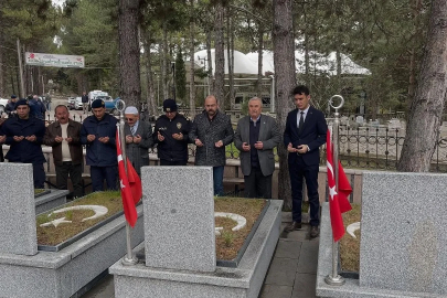 Şehit teğmen dualarla anıldı